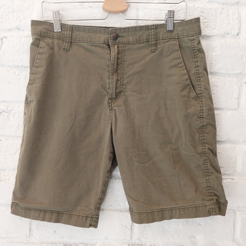 Volcom Chino Shorts Mens 32 Army Green Cotton Blend Stretch Flat Front Casual 9"